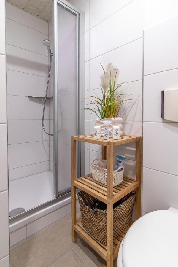 Modernes Apartment Im Gruenen I Balkon I Wlan I Stellplatz Schwarzenberg  Kültér fotó